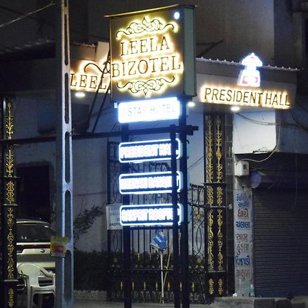 Leela Bizotel Junagadh Bagian luar foto